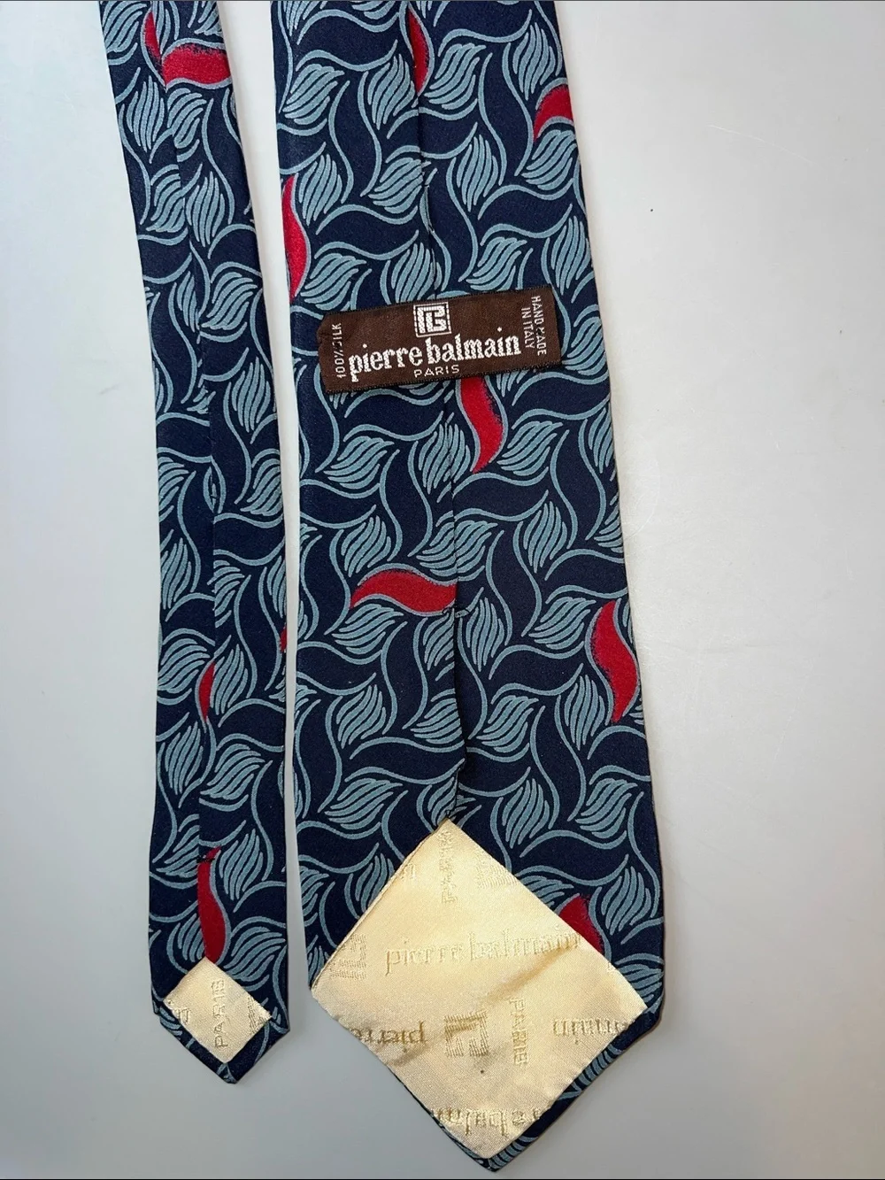 Vintage RARE Pierre Balmain Navy Tie with Light Blue Waves and Red Highlights 57